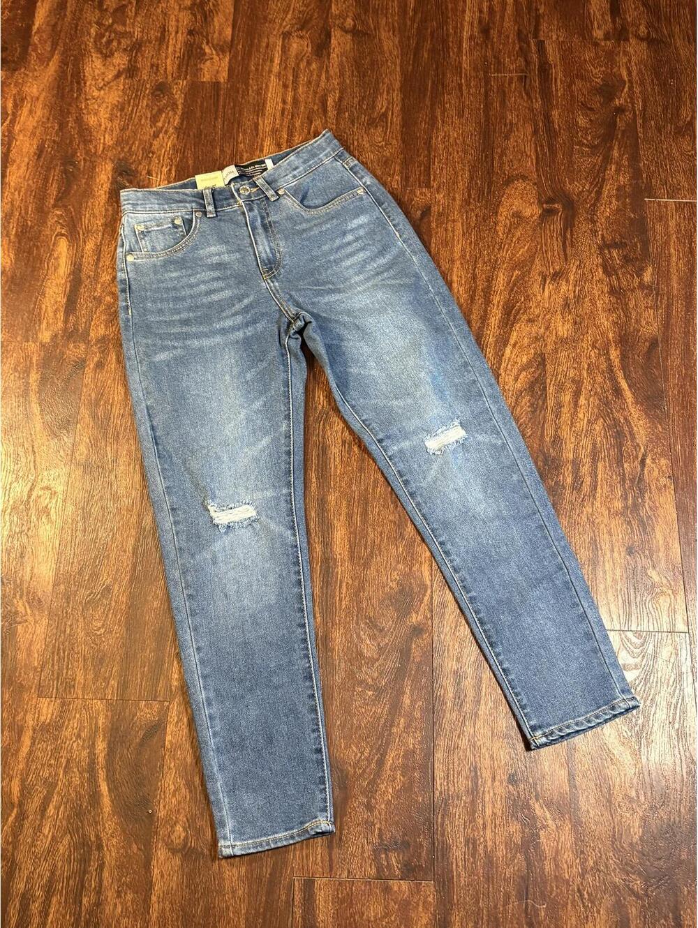 Levi’s Mini Mom Jeans Distressed High Rise Tapered Denim Girls Size M